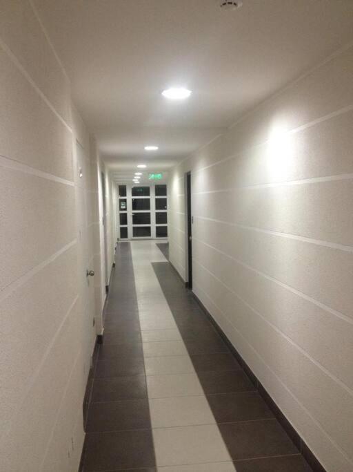 Depto En Lira Con Santa Isabel Apartamento